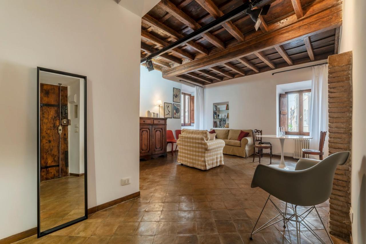 Colosseo&fori Imperiali Wooden Flat *